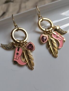 Gold-Tone Pink Cowboy Boot & Feather Charm Earrings Rodeo Western Cowgirl